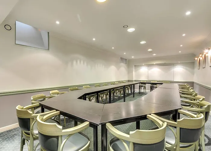 Pavillon Courcelles Parc Monceau アパートホテル パリ