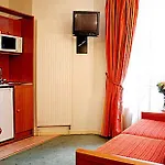 Pavillon Courcelles Parc Monceau 3*