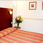 Pavillon Courcelles Parc Monceau 3*