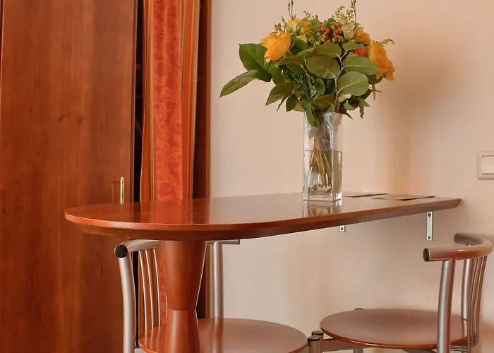 아파트호텔 Pavillon Courcelles Parc Monceau 3*