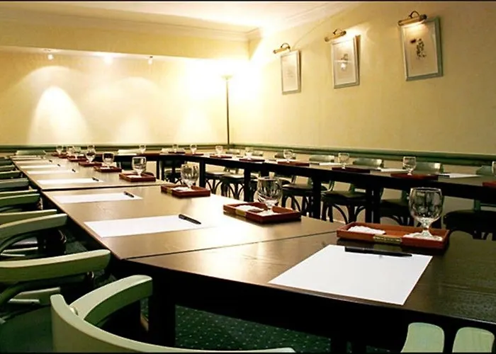 아파트호텔 Pavillon Courcelles Parc Monceau
