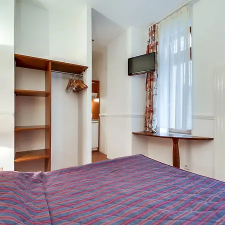 アパートホテル Pavillon Courcelles Parc Monceau 3*