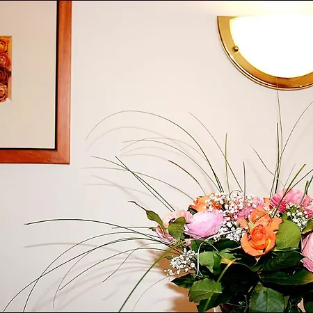 Apart Otel Pavillon Courcelles Parc Monceau 3*