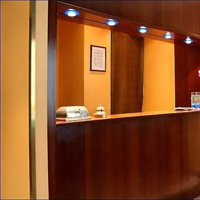 Apartahotel Pavillon Courcelles Parc Monceau París