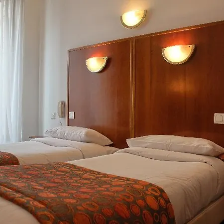 アパートホテル Pavillon Courcelles Parc Monceau 3*