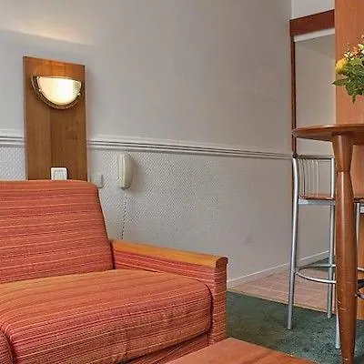 Apartahotel Pavillon Courcelles Parc Monceau París