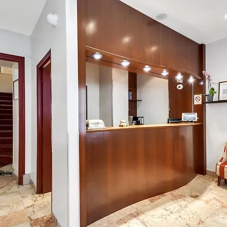 Pavillon Courcelles Parc Monceau Apart Otel 3*