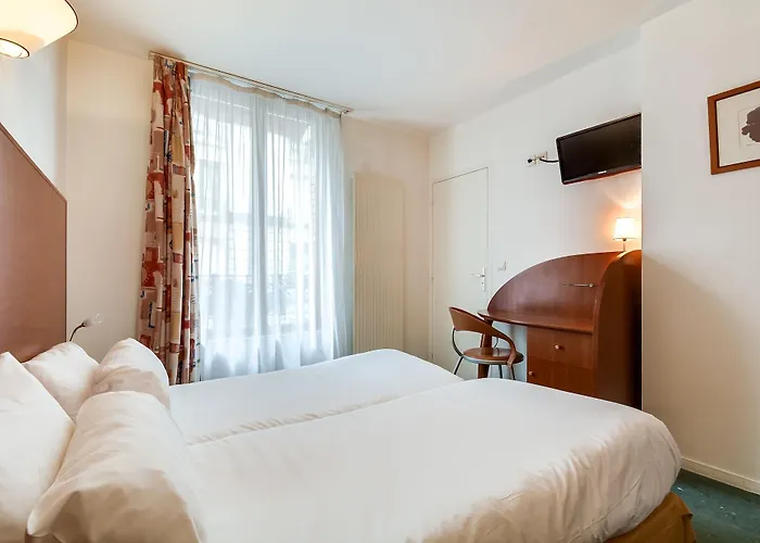 Pavillon Courcelles Parc Monceau Apart Otel