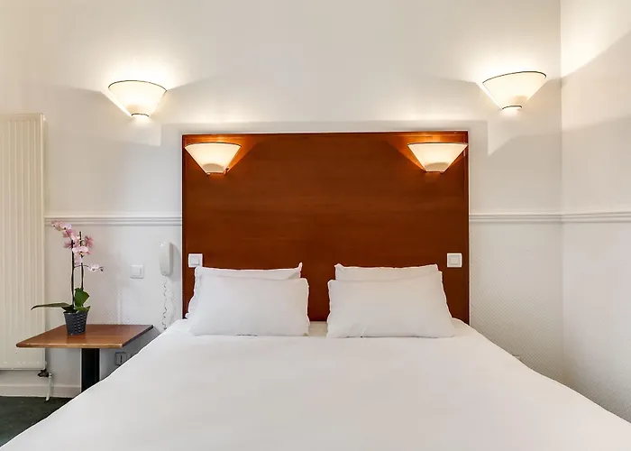 Pavillon Courcelles Parc Monceau 3*