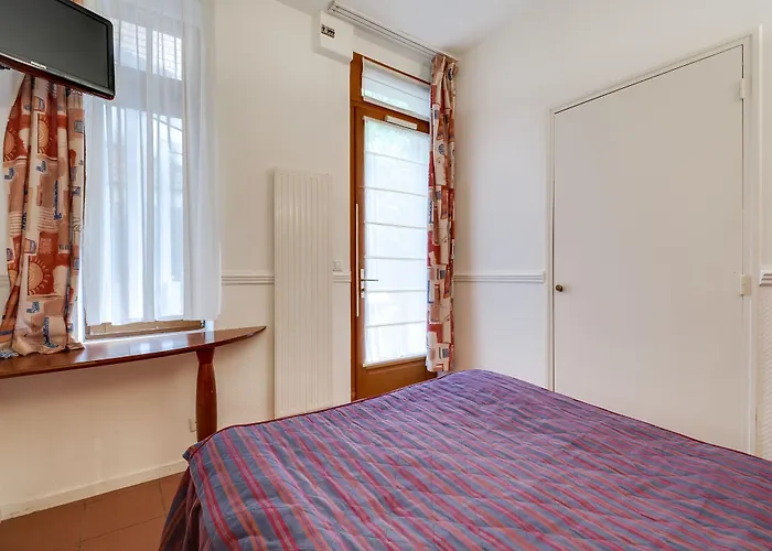 Pavillon Courcelles Parc Monceau Hotel apartamentowy Paryż