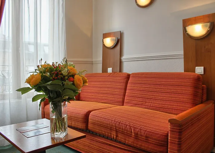 Pavillon Courcelles Parc Monceau 3*