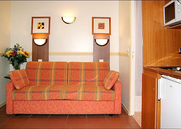 Pavillon Courcelles Parc Monceau 3*