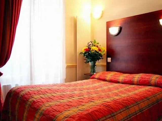 Pavillon Courcelles Parc Monceau 3*