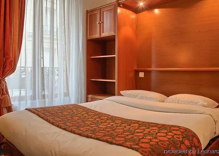 Pavillon Courcelles Parc Monceau Apart Otel