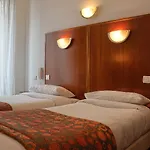 Aparthotel Pavillon Courcelles Parc Monceau 3*
