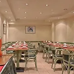 Aparthotel Pavillon Courcelles Parc Monceau 3*