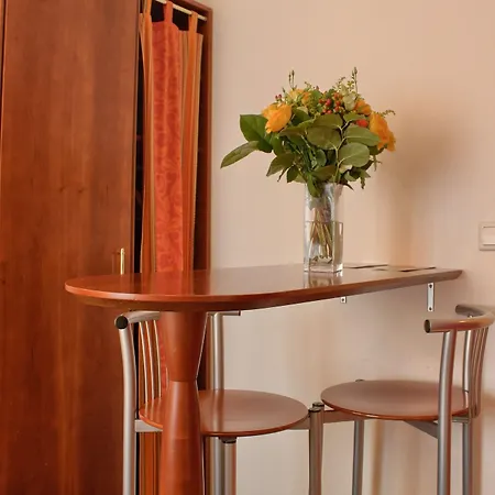 Aparthotel Pavillon Courcelles Parc Monceau 3*