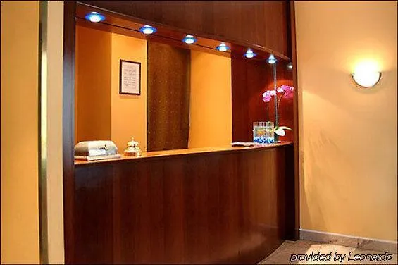 Pavillon Courcelles Parc Monceau 3* 巴黎