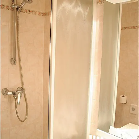 Apart-hotel Pavillon Courcelles Parc Monceau Paris